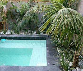 Besser Block Centre's LAVA STONE adds an elegant contrast when used as a pool surround