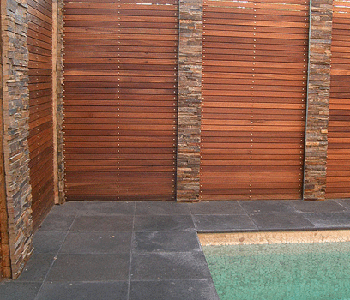Besser Block Centre's LAVA STONE's earthy colours combine beuatifully with natural timber