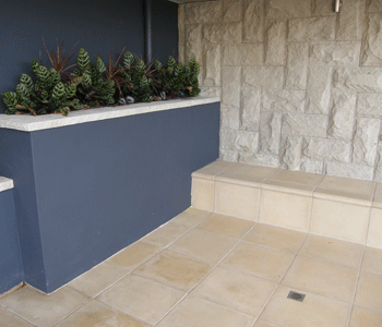 Besser Block Centre's ROCK FACE VENEER, a part of our exclusive Archipelago Range