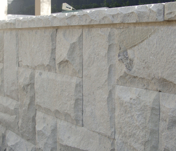 Besser Block Centre's ROCK FACE VENEER, a part of our exclusive Archipelago Range